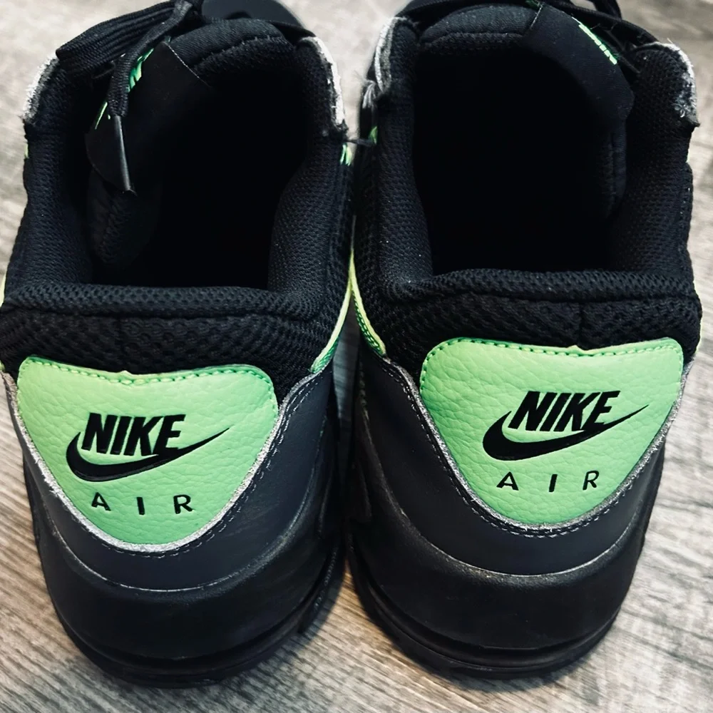 NIKE ✔️ AIR MAX EXCEE- GREEN STRIKE - Picture 4 of 10